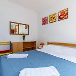 بيت ضيافة Pernar 3*