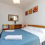 Pernar Guest house 3*