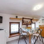 Pensión Pernar 3*