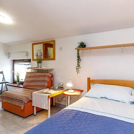 Pernar Gostinjska kuća 3*