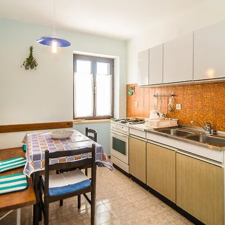 Pernar Guest house